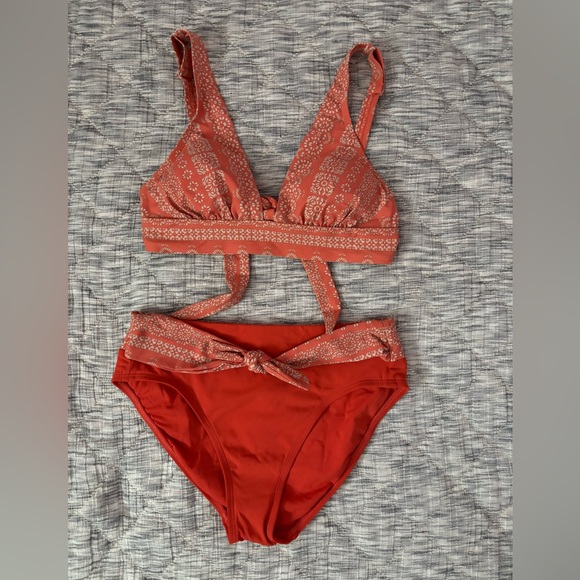 Robin Piccone 2-Piece Bikini Set Sz Medium NWOT | Robin Piccone Summer Bikini - - Picture 1 of 7